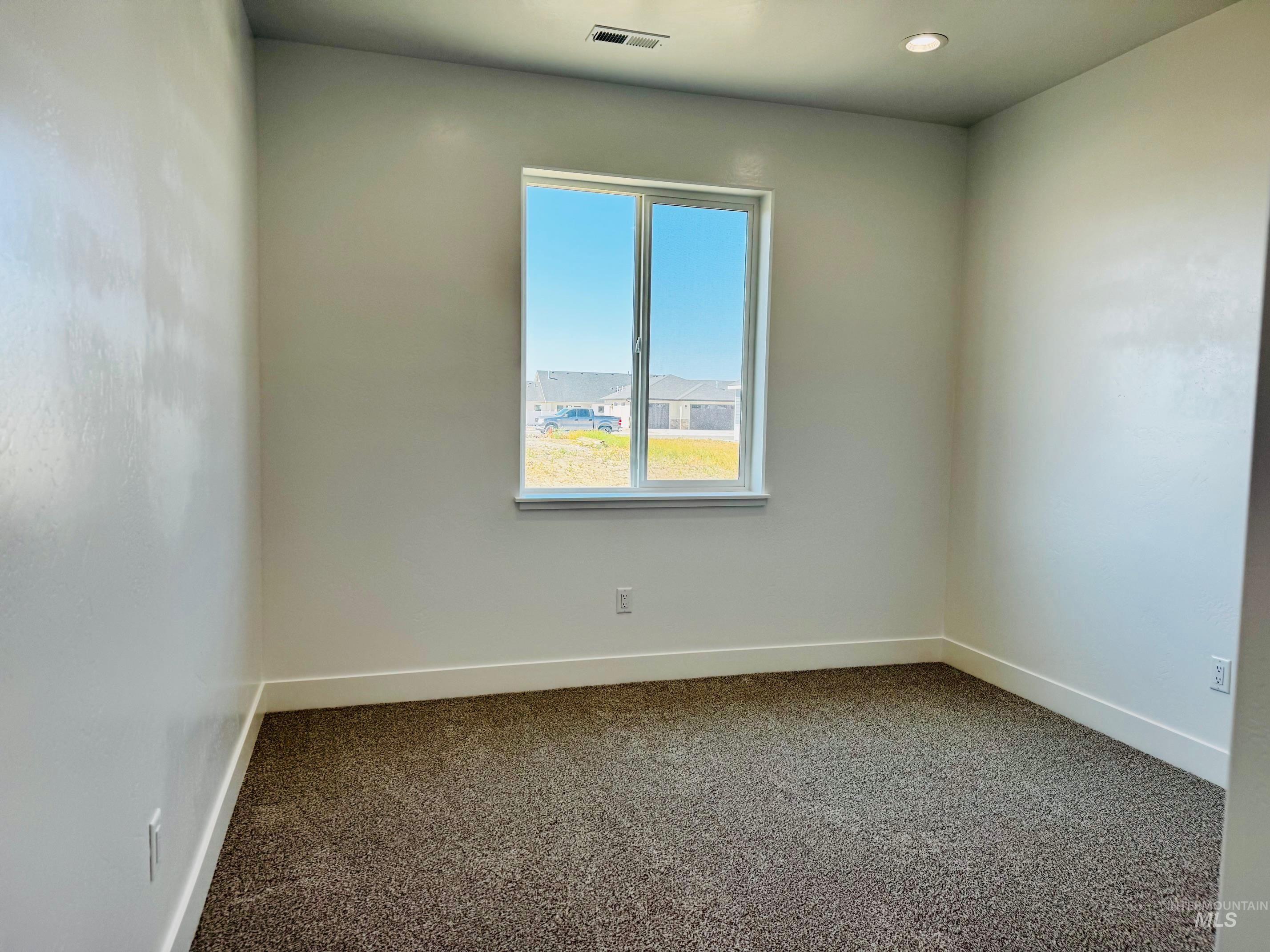 1501 Parker Dr Property Photo 18
