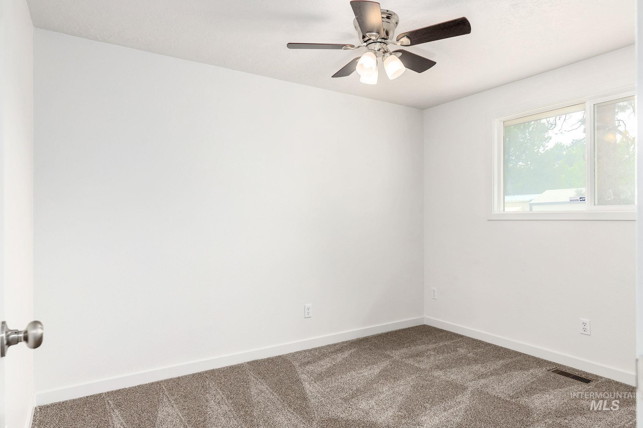 11681 El Centro St Property Photo 18