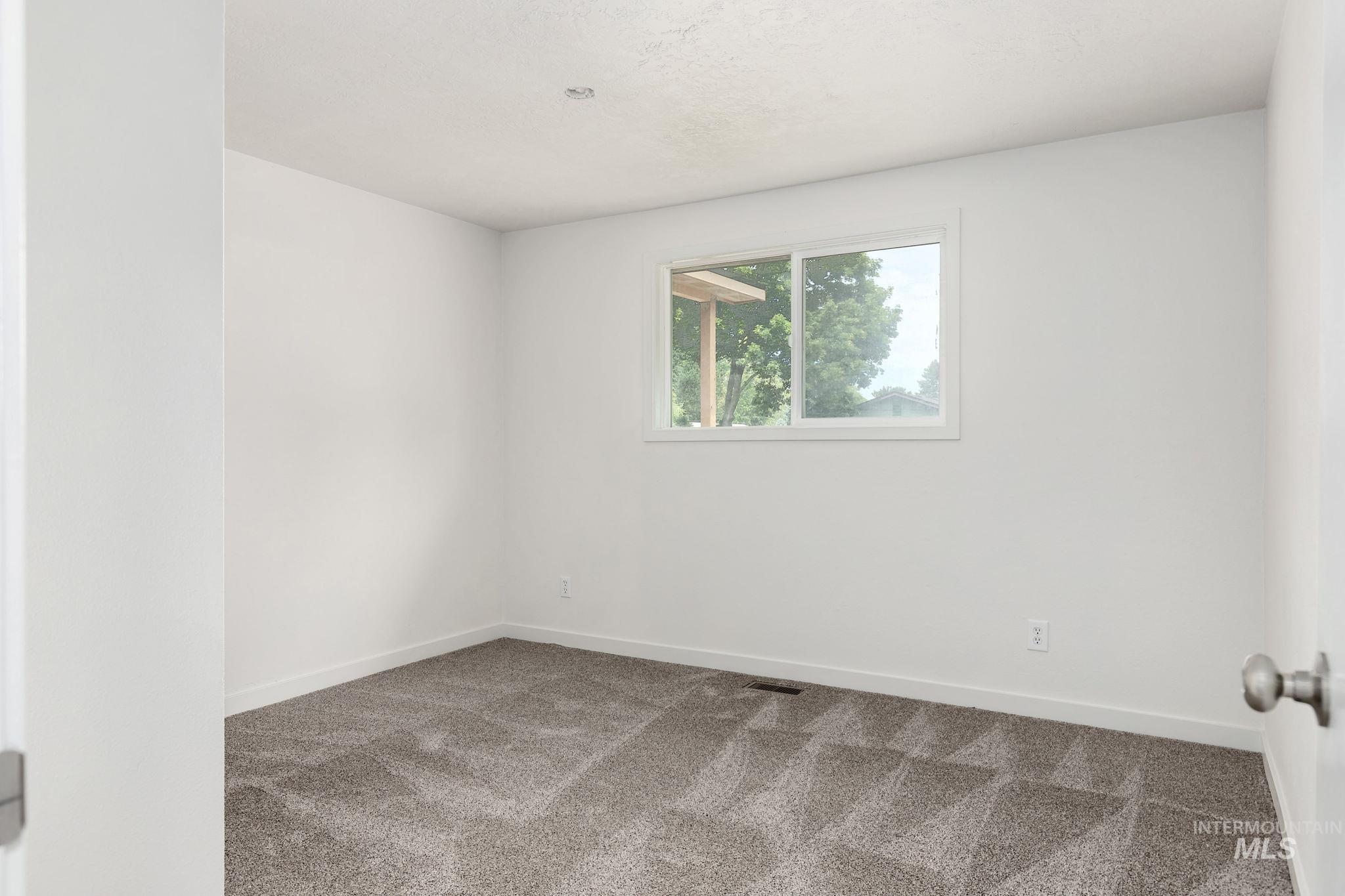 11681 El Centro St Property Photo 21