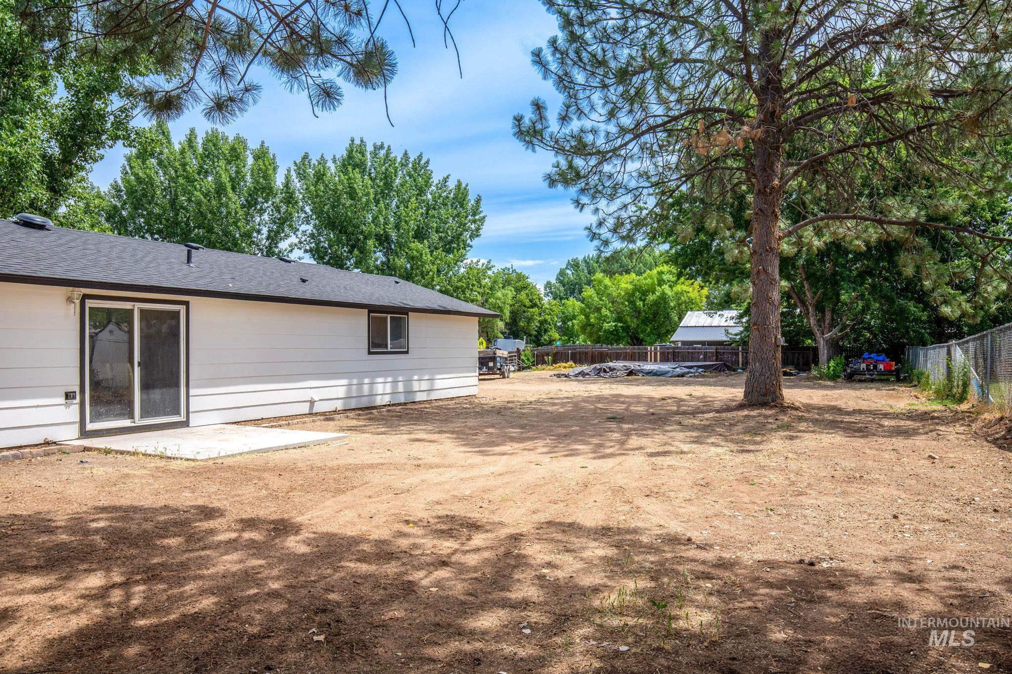 11681 El Centro St Property Photo 23