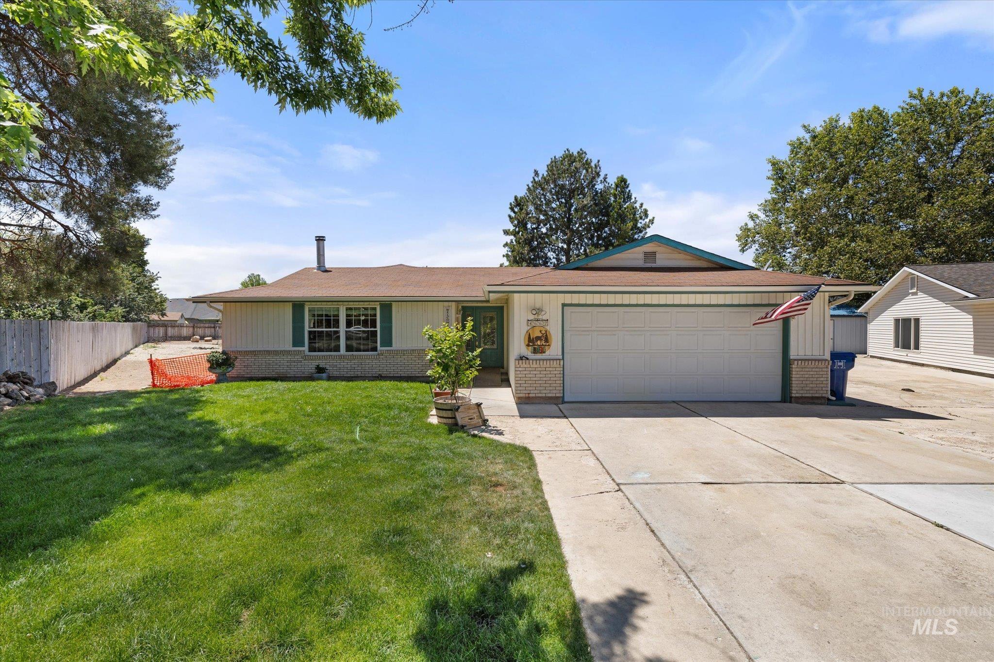 4667 S Shawnee Way Property Photo 1