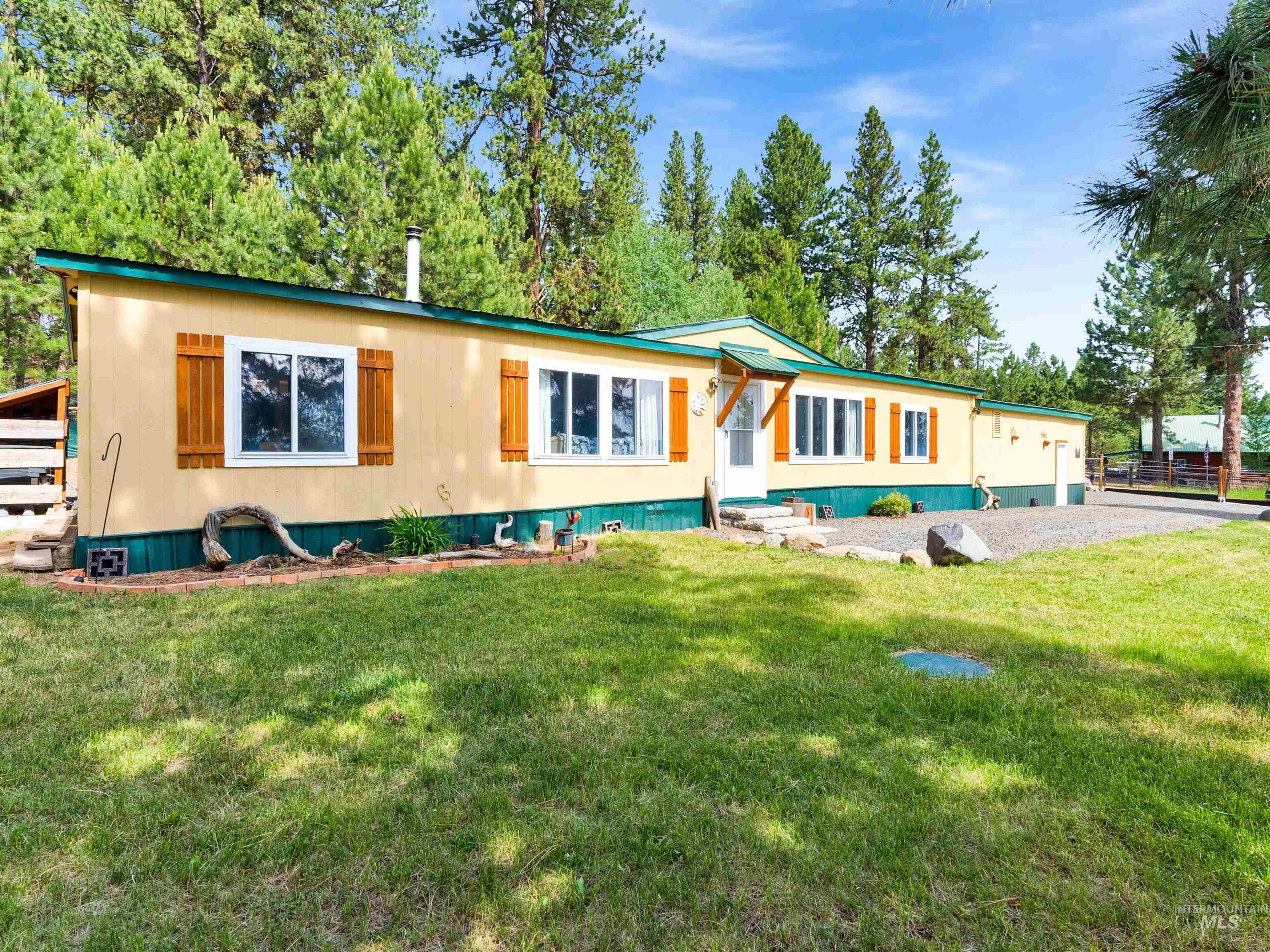 191 Bear Wallow Road Property Photo 1