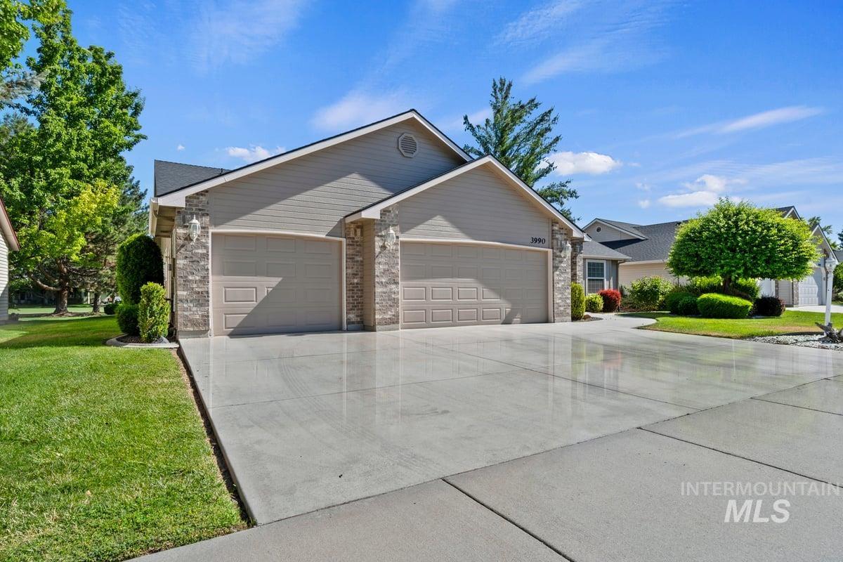 3990 W Teter Property Photo 4