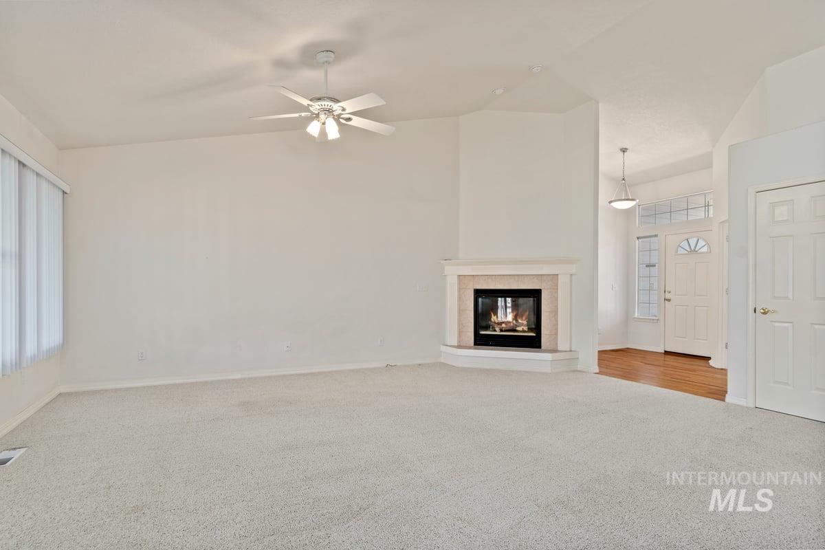 3990 W Teter Property Photo 6