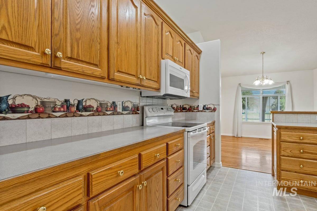 3990 W Teter Property Photo 9