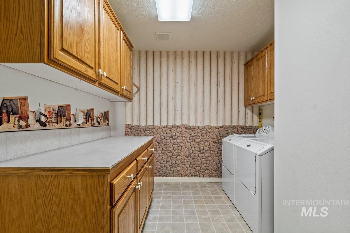 3990 W Teter Property Photo 11
