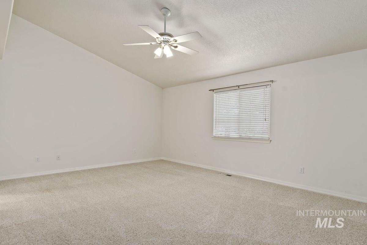 3990 W Teter Property Photo 14