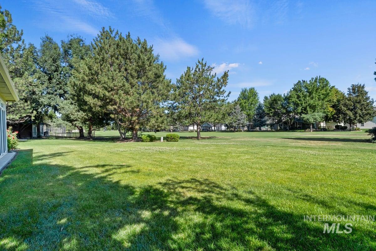 3990 W Teter Property Photo 27