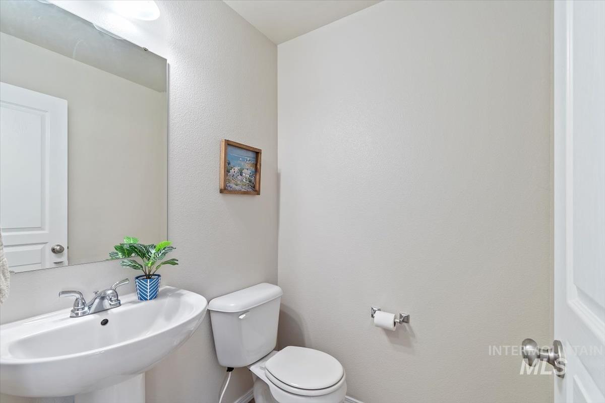 1451 N 14th E Property Photo 31