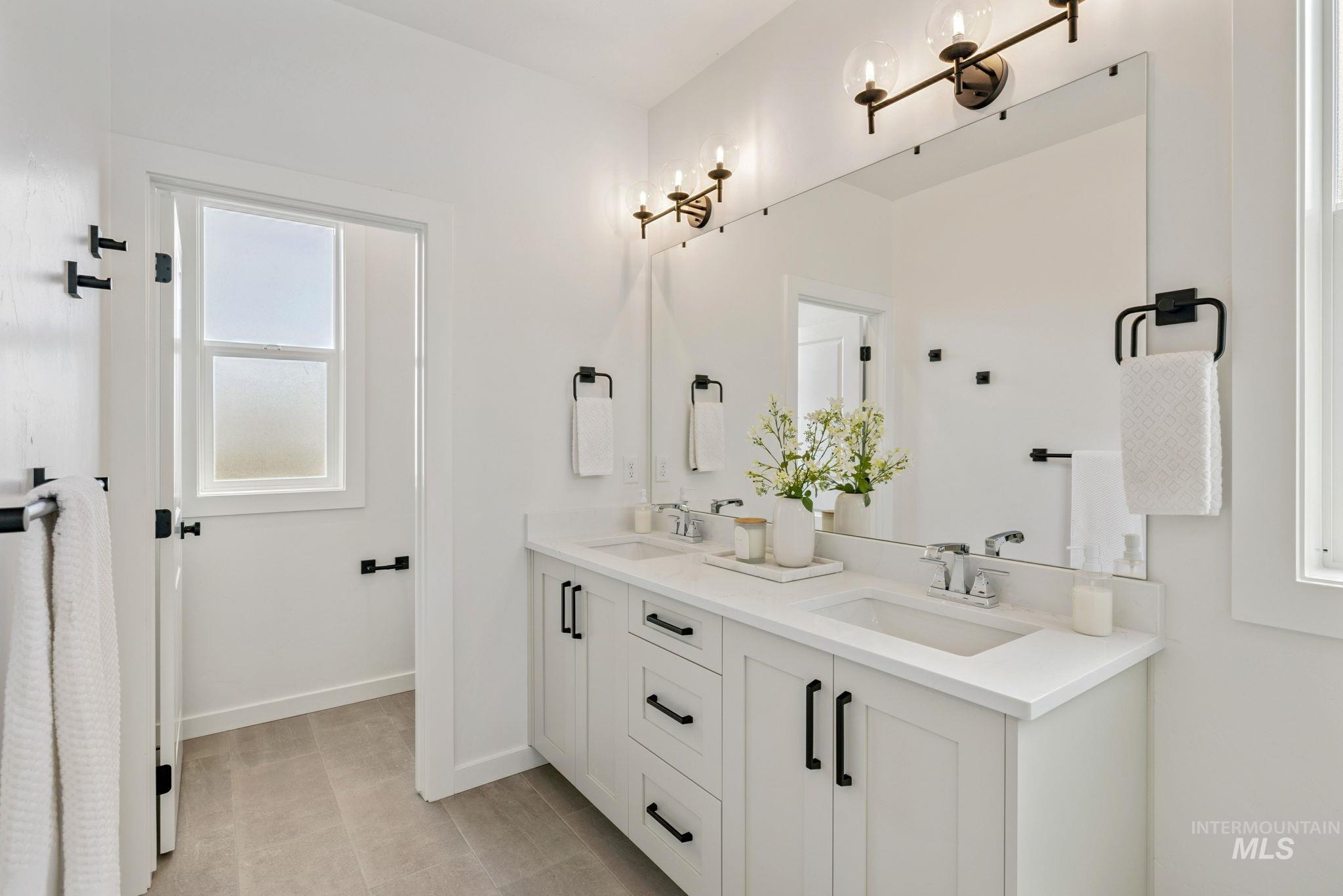 2309 E Valensole St. Property Photo 21