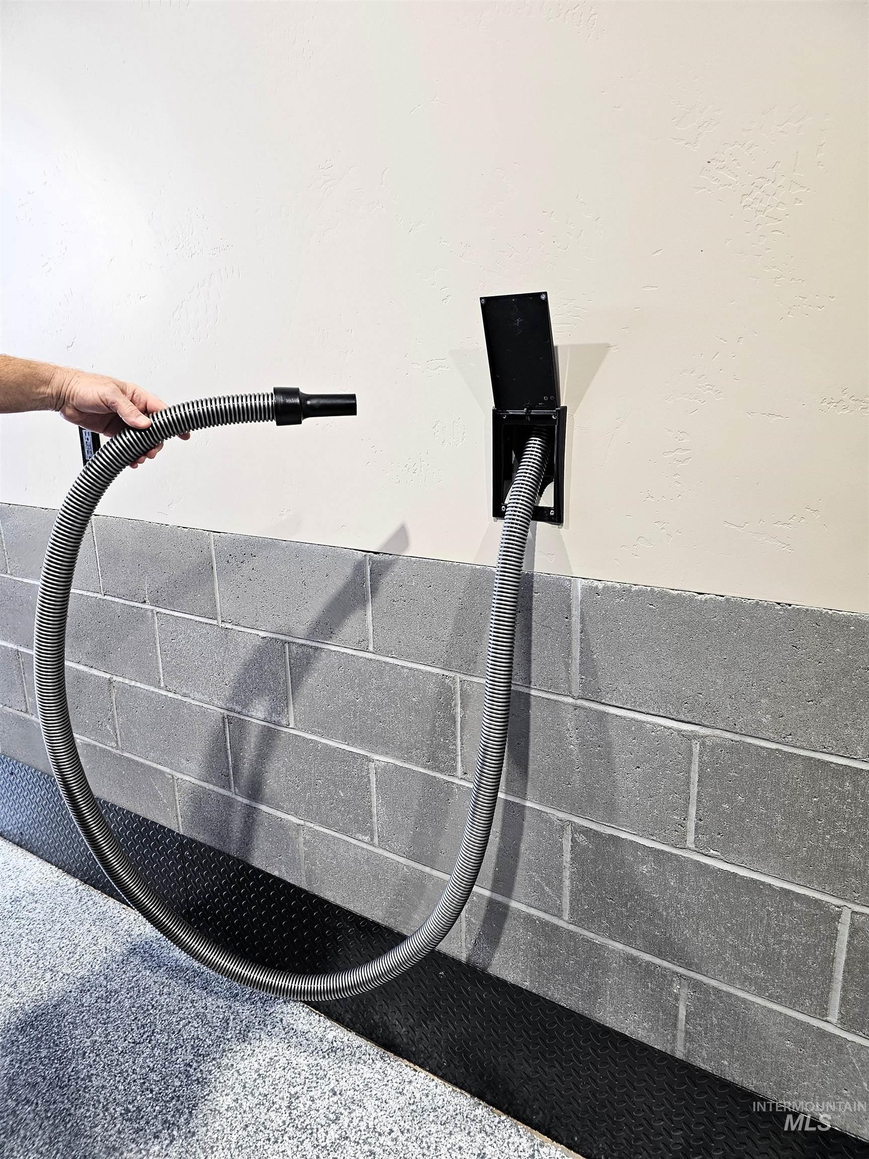 14021 Hwy 55 Property Photo 3