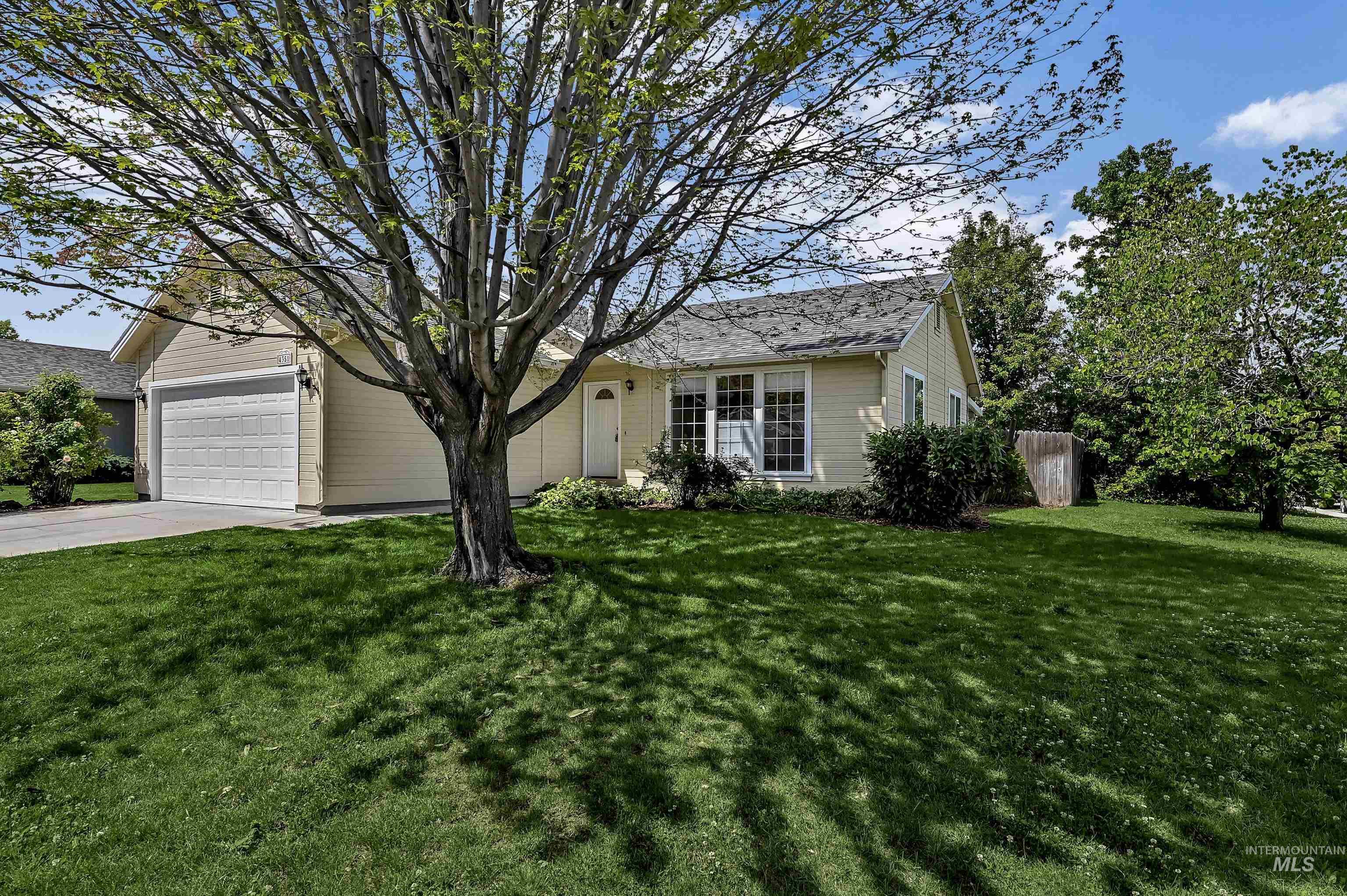 4351 N Wellspring Avenue Property Photo 1