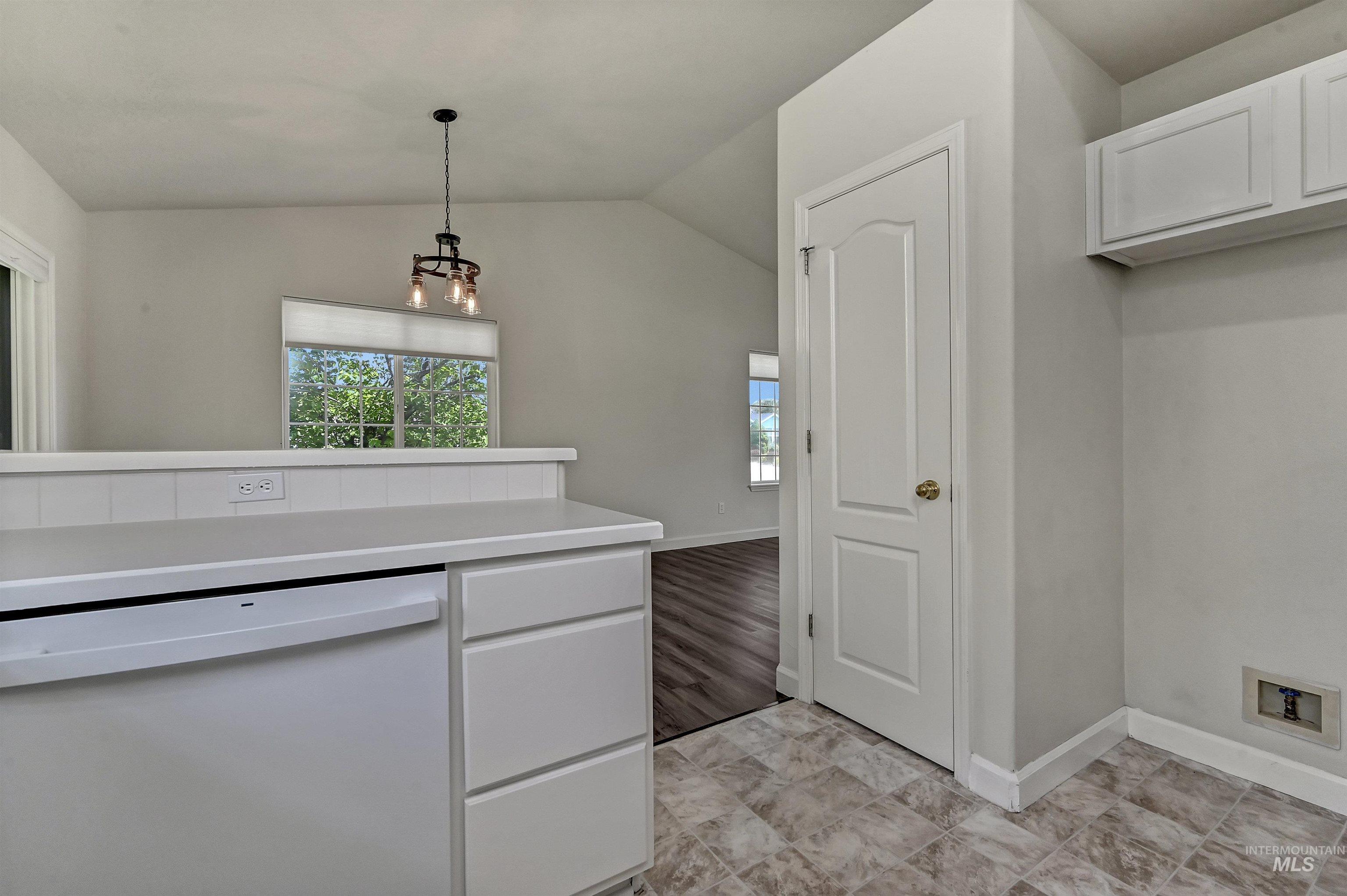 4351 N Wellspring Avenue Property Photo 11