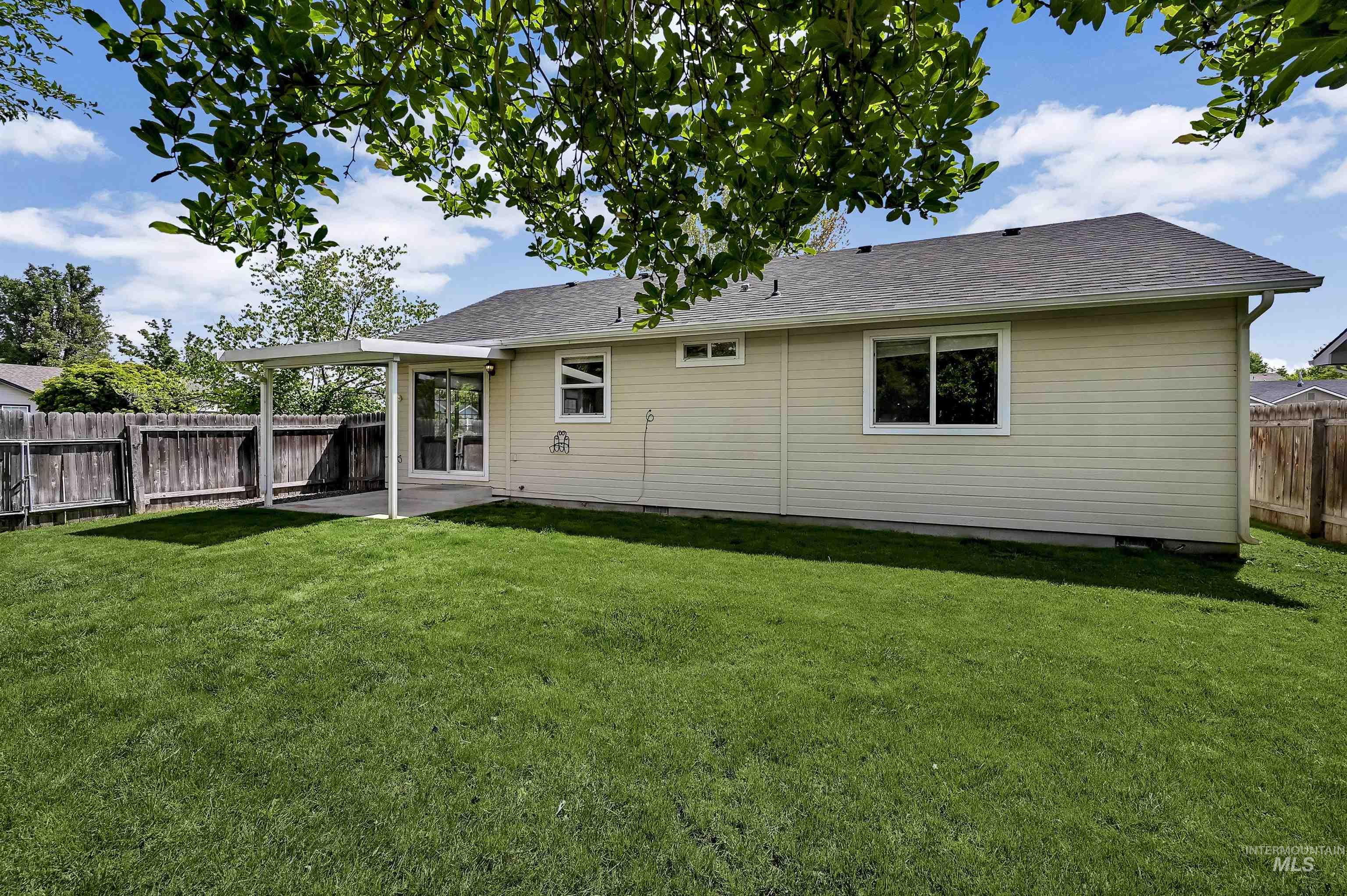 4351 N Wellspring Avenue Property Photo 23