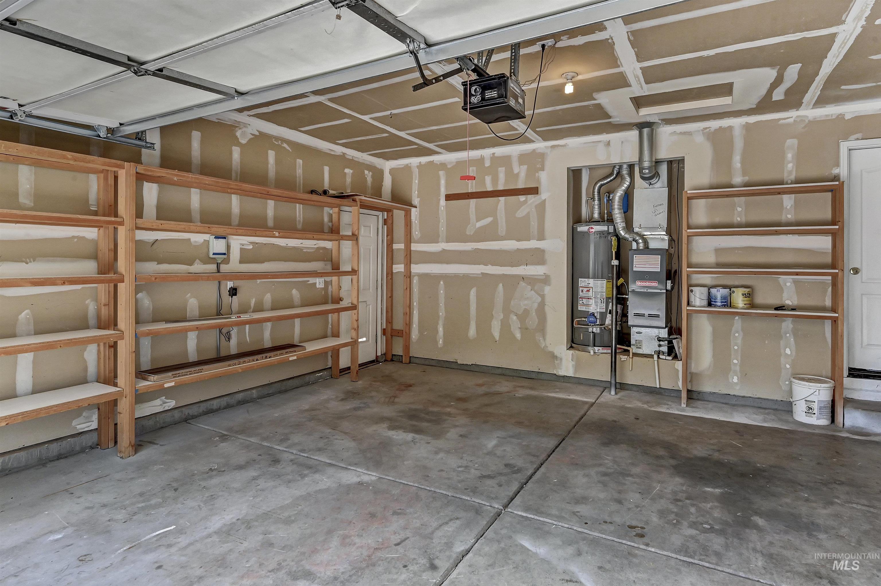 4351 N Wellspring Avenue Property Photo 24