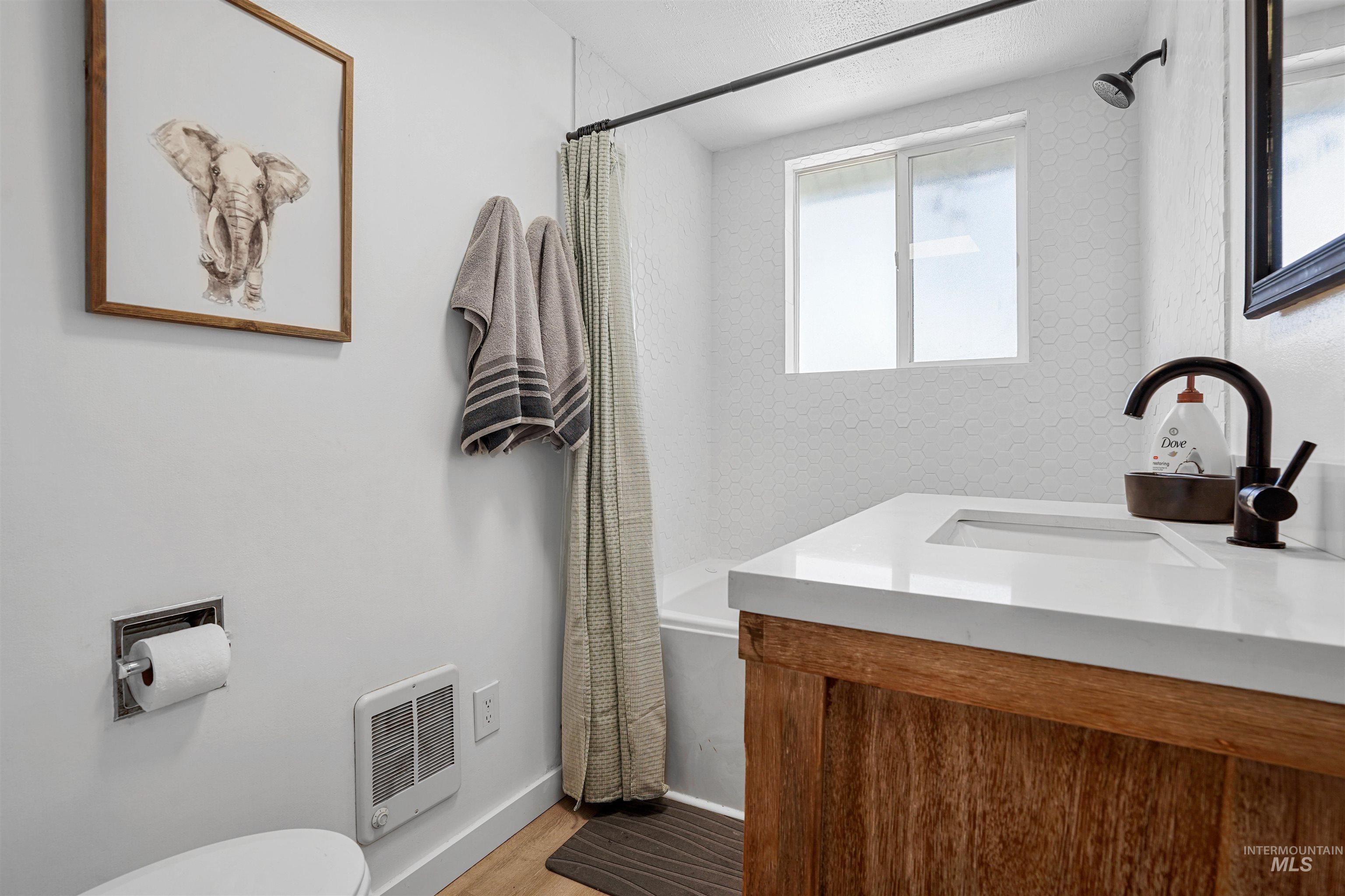 655 E 200 S Property Photo 19
