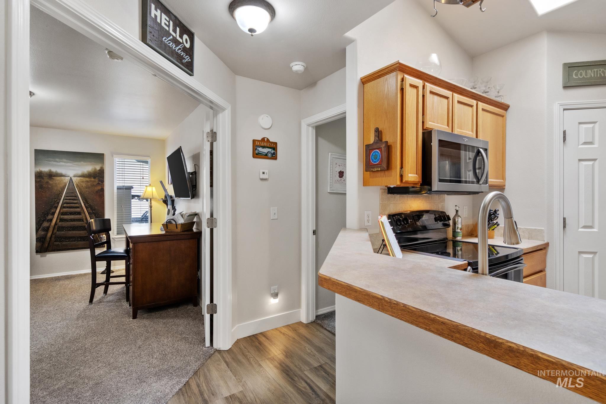 5832 S Guitar Way Property Photo 5