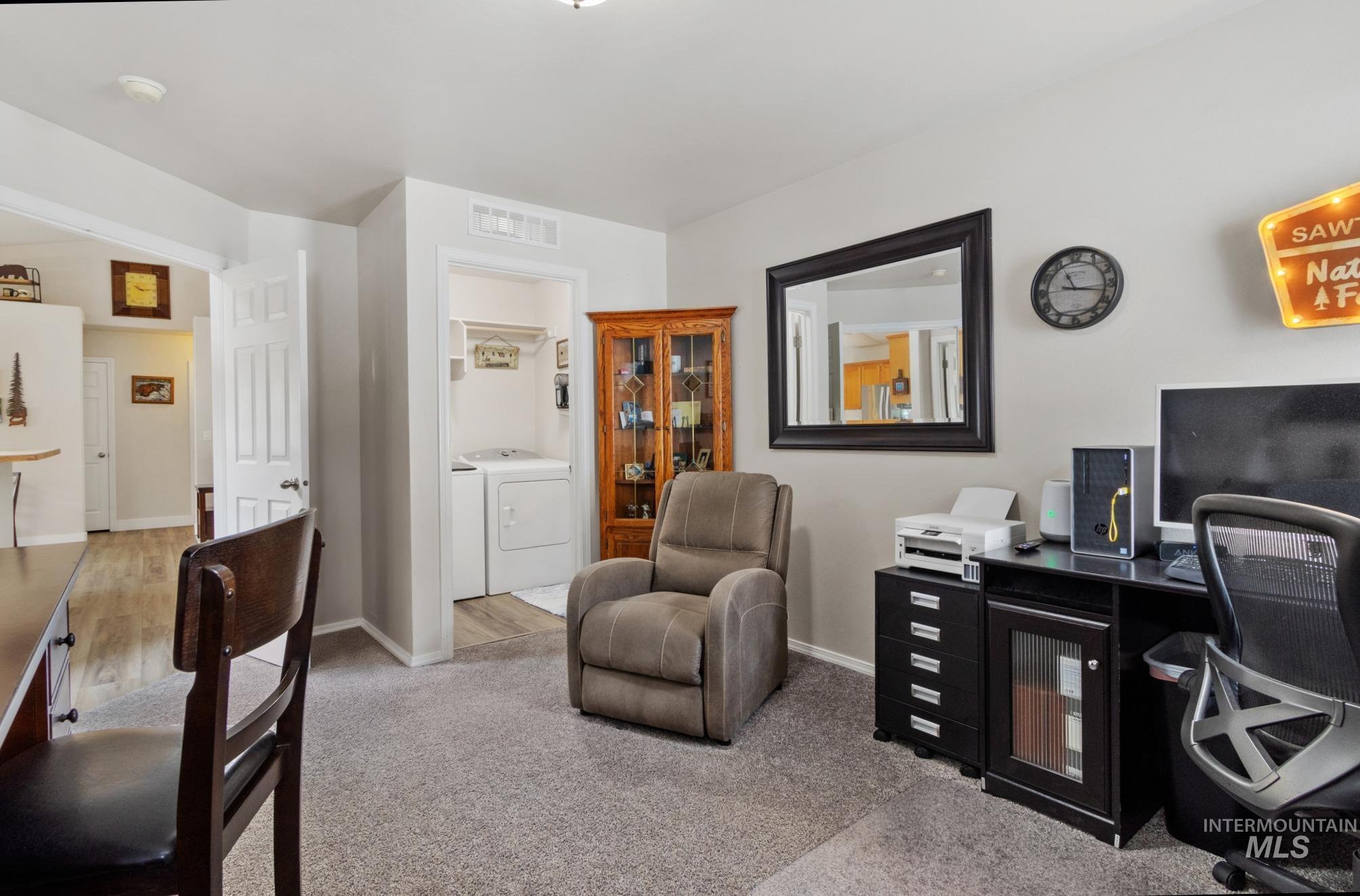 5832 S Guitar Way Property Photo 8