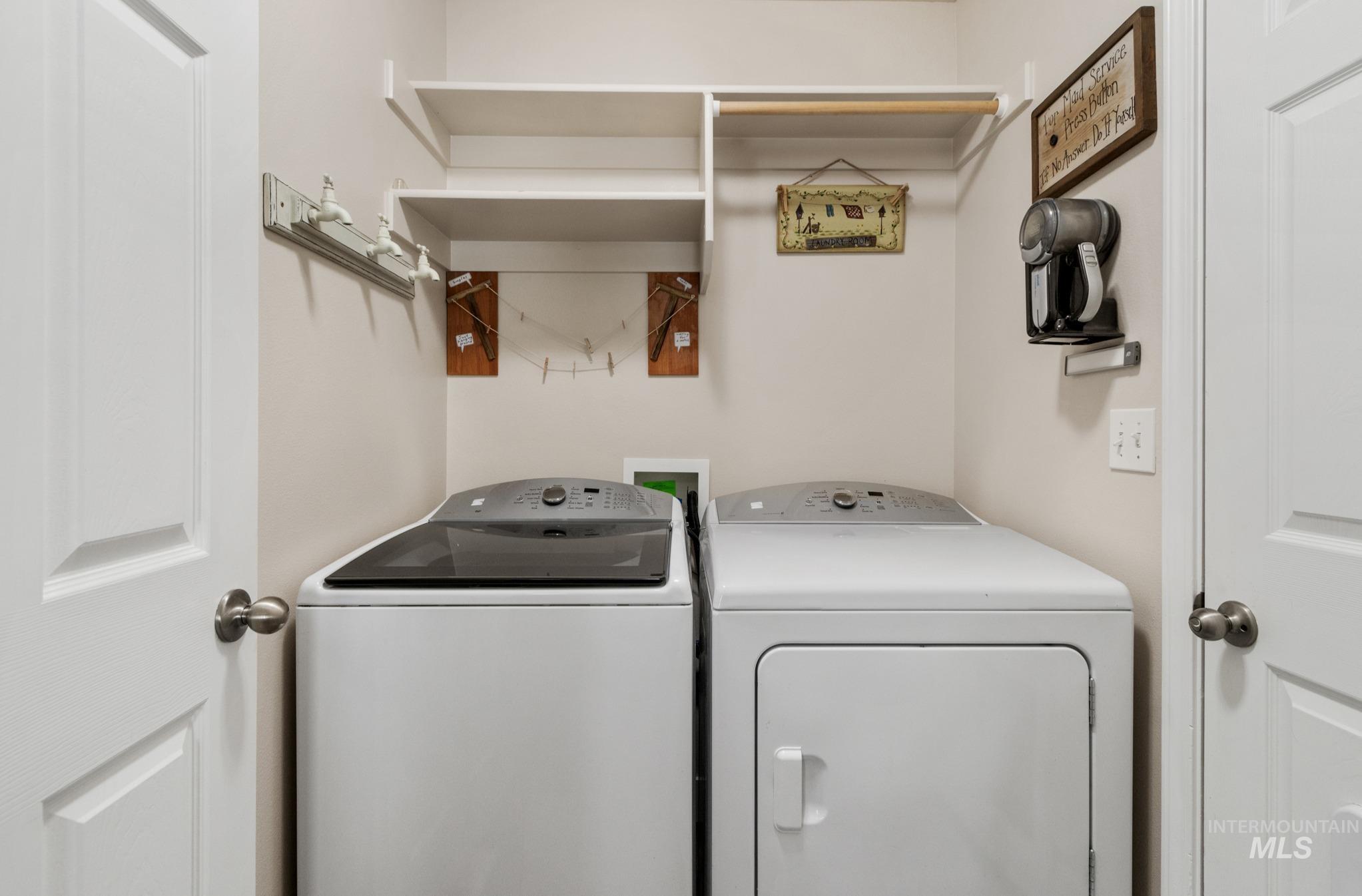 5832 S Guitar Way Property Photo 12