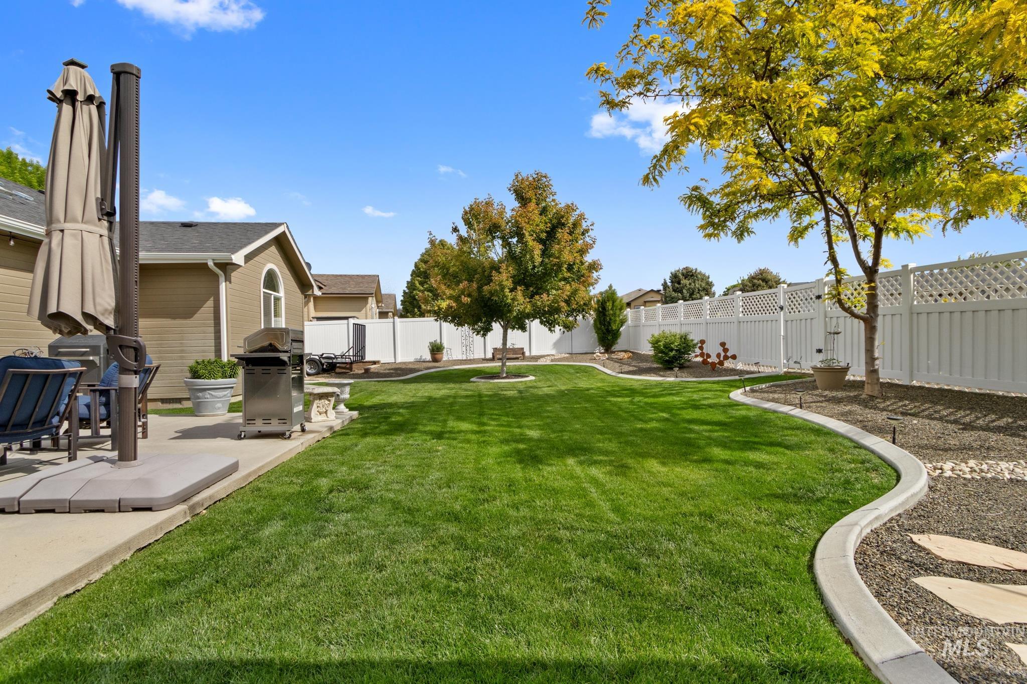 5832 S Guitar Way Property Photo 14