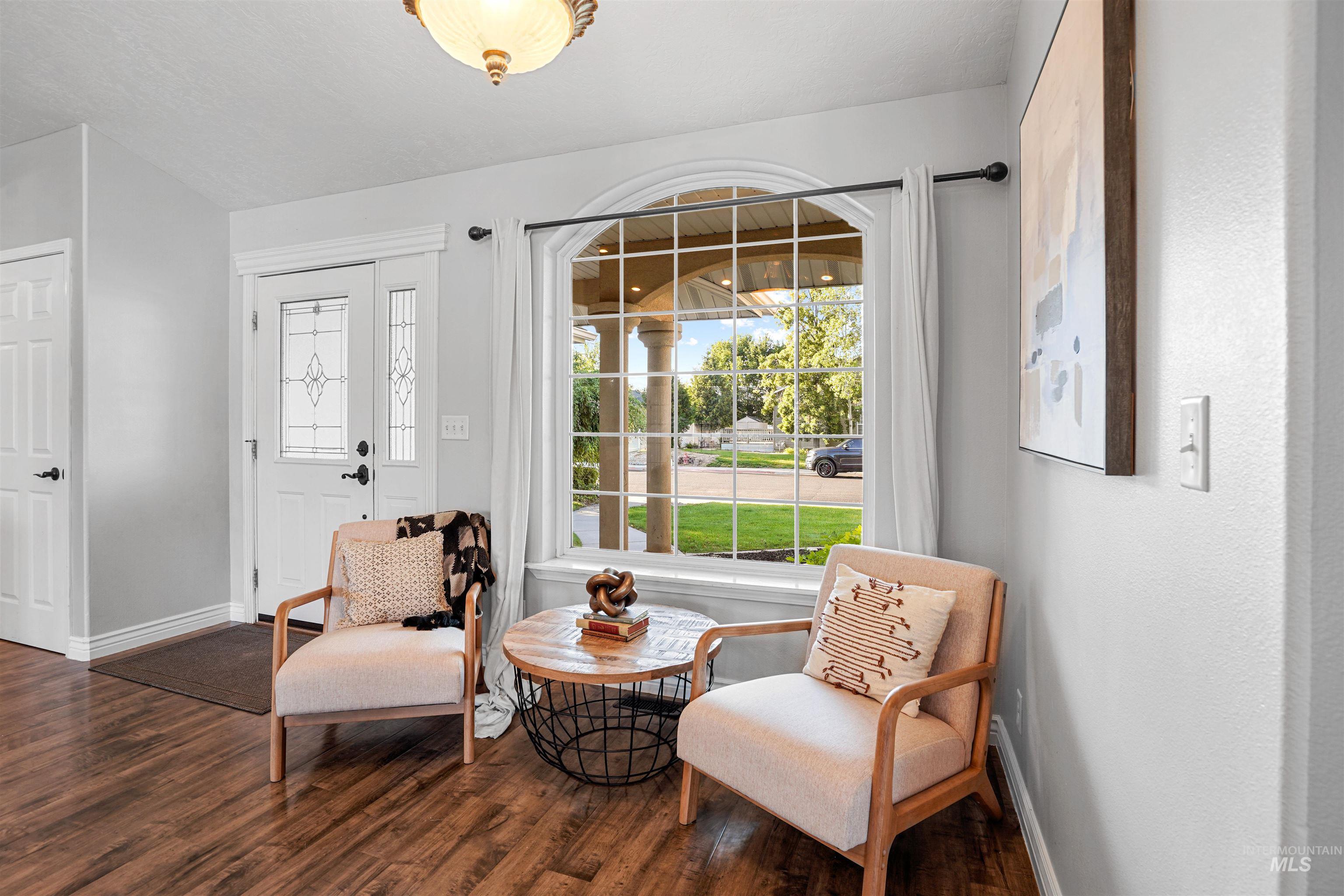 2447 Boardwalk Ct. Property Photo 9