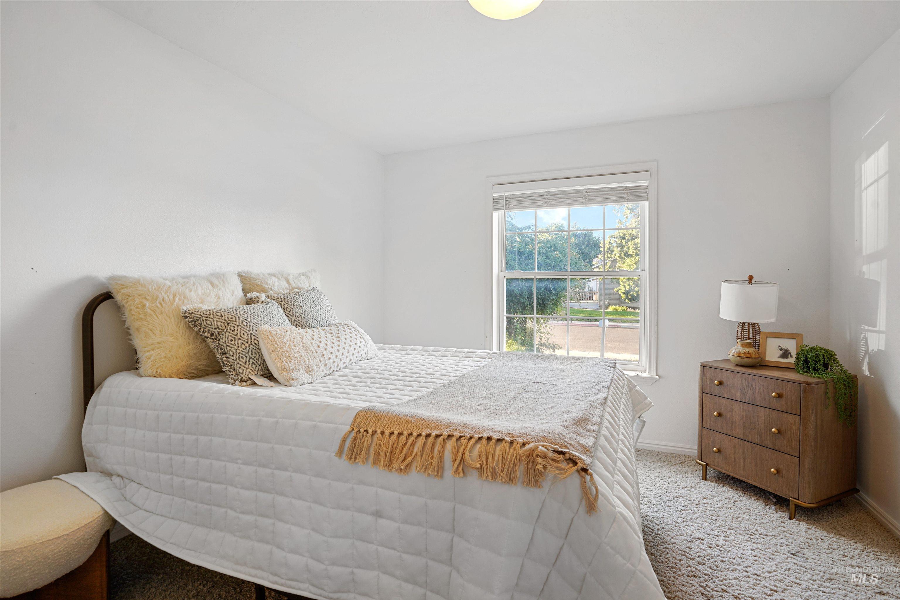 2447 Boardwalk Ct. Property Photo 12