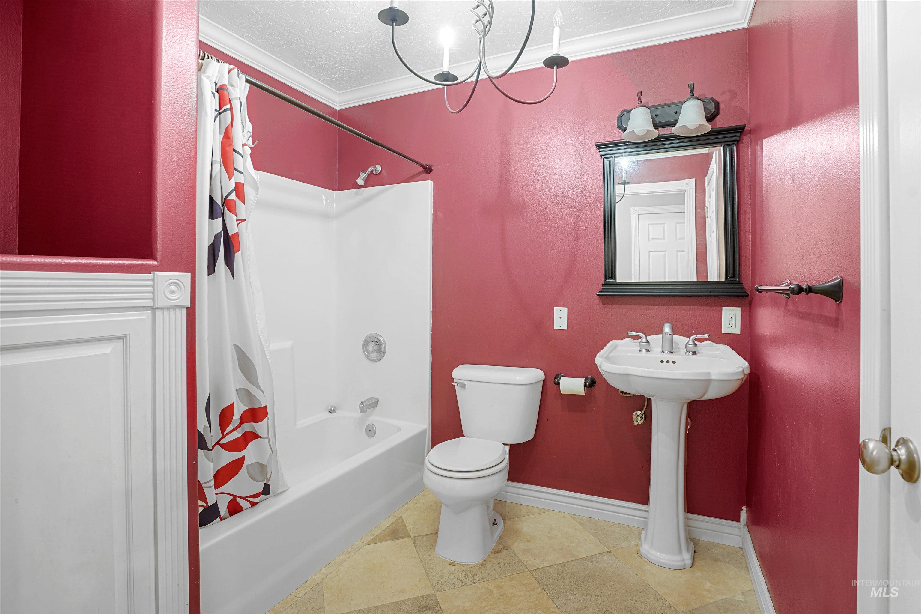 2447 Boardwalk Ct. Property Photo 20