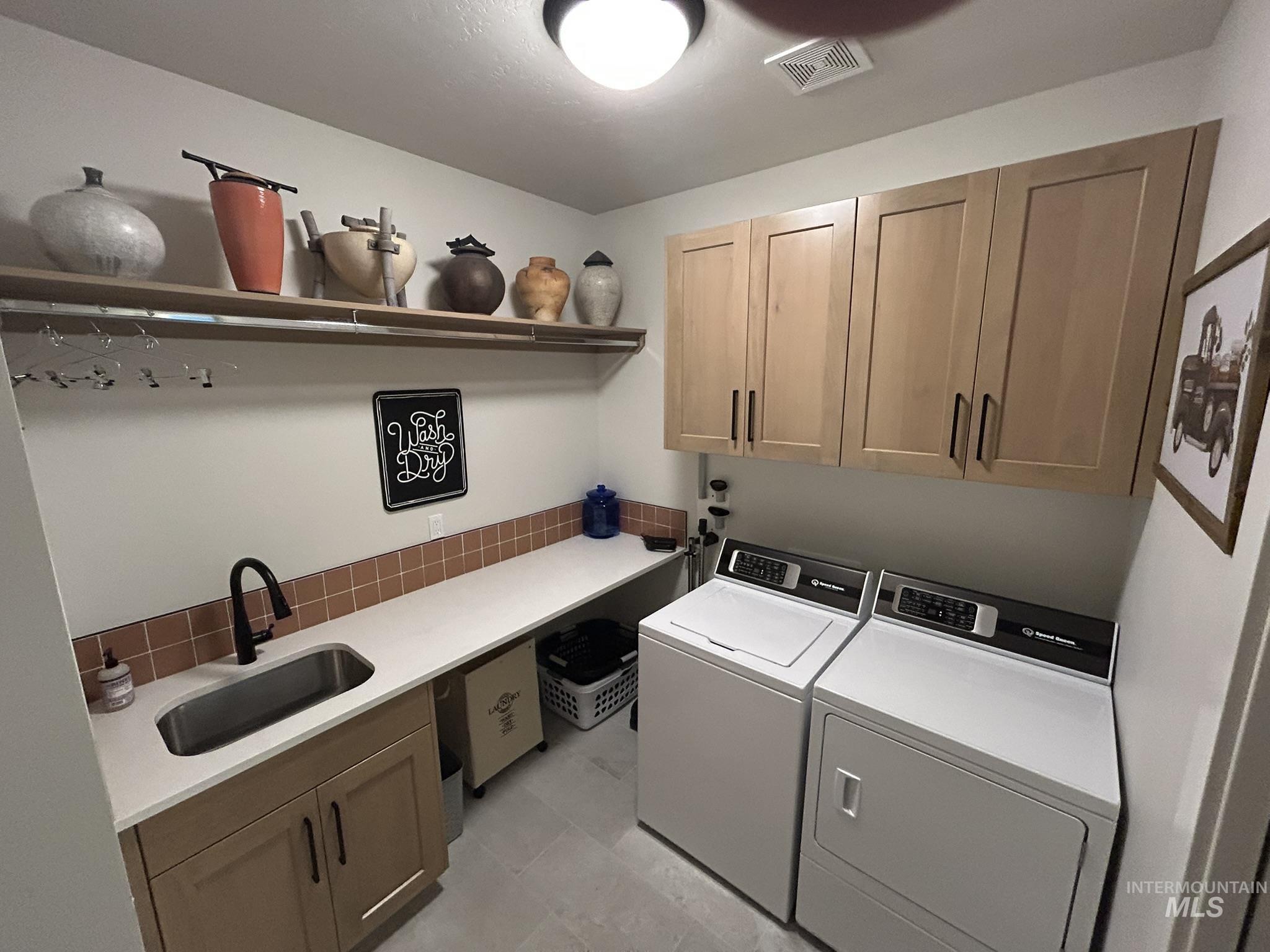 1127 E Territory St. Property Photo 29