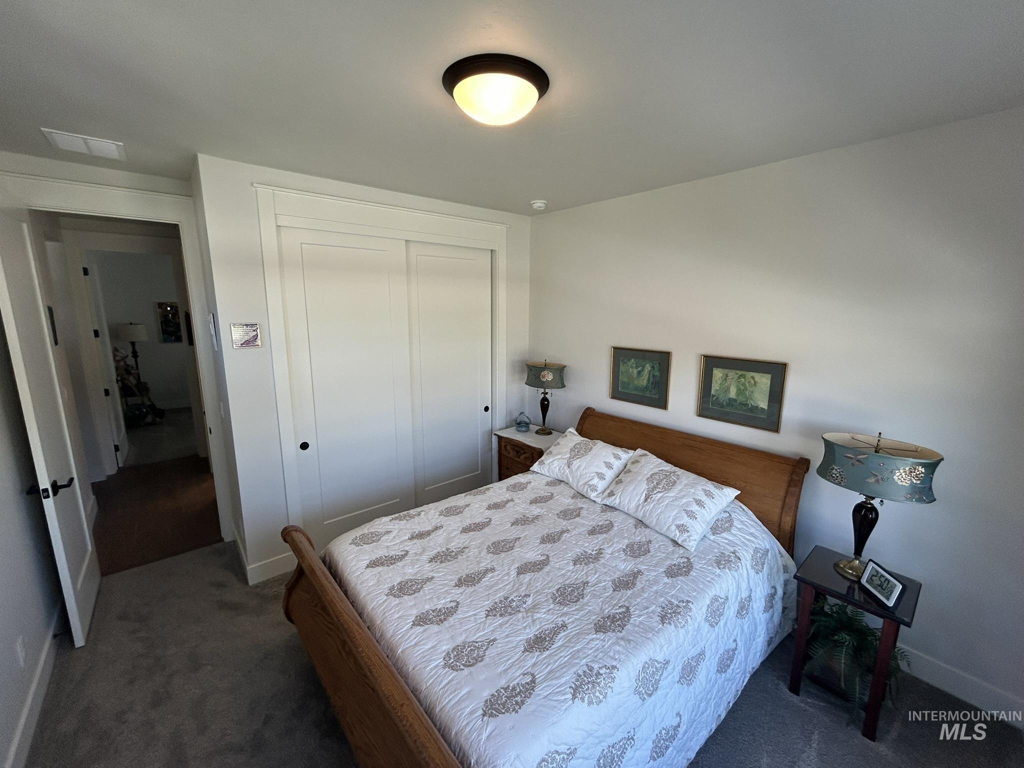 1127 E Territory St. Property Photo 37