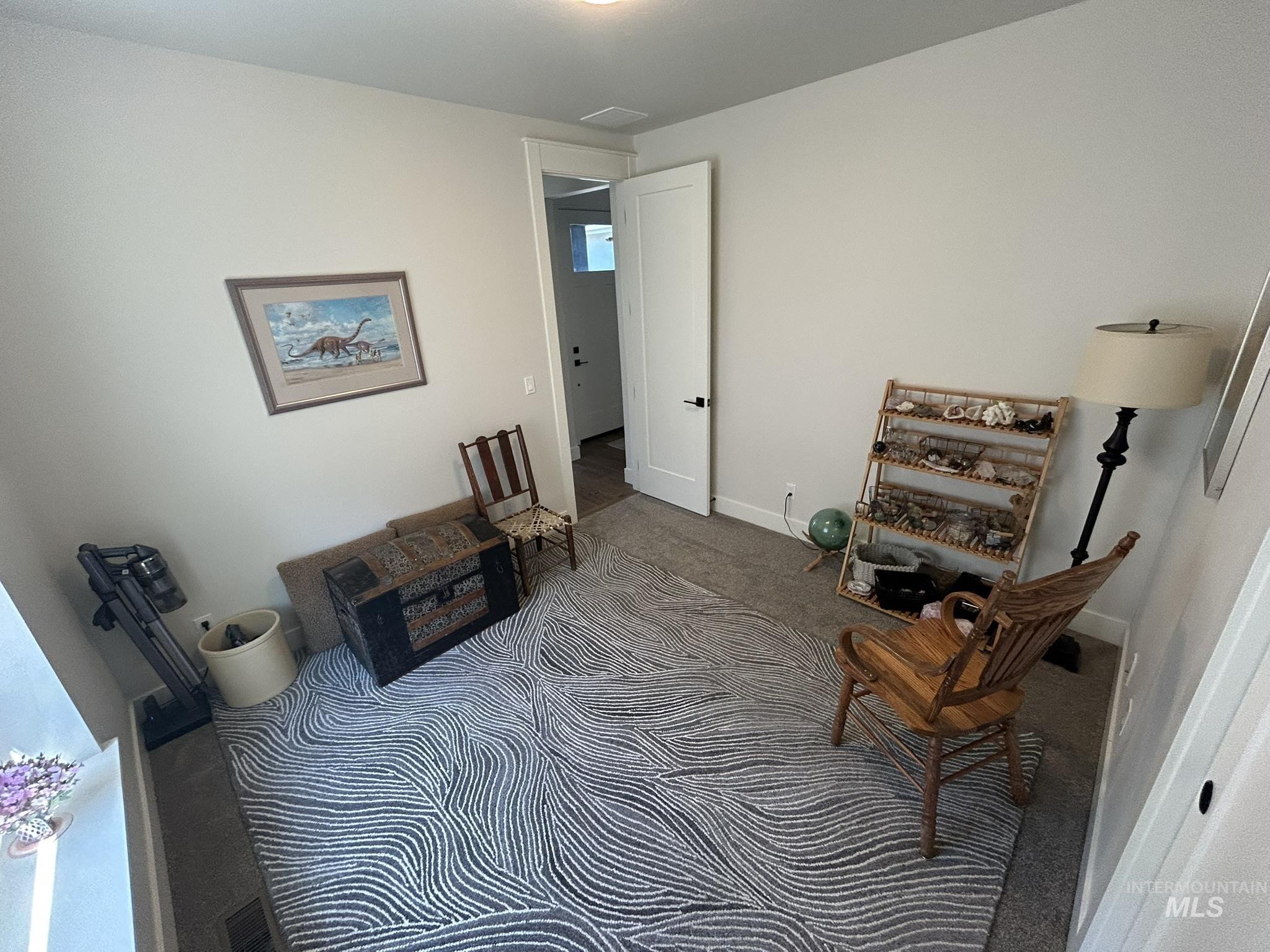 1127 E Territory St. Property Photo 41