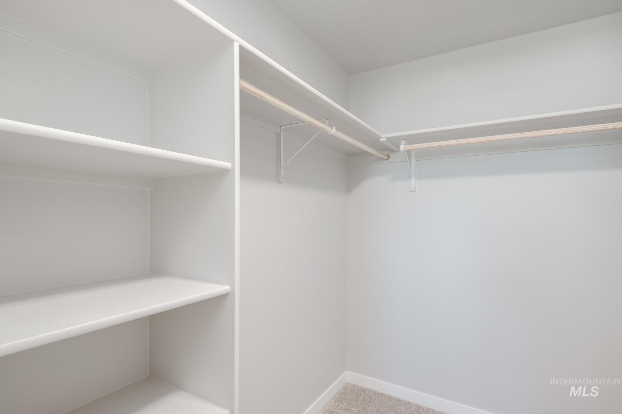 6223 W Naxos St Property Photo 18