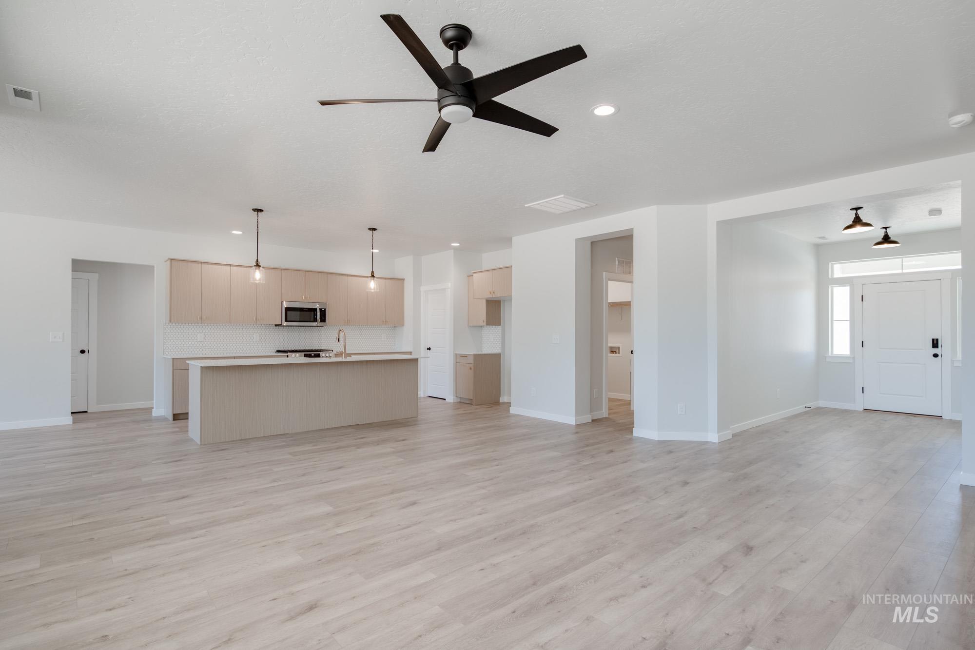 10128 W La Jolla Ct Property Photo 10
