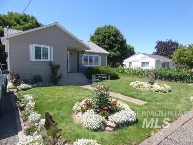 3324 8th Street Property Photo 1