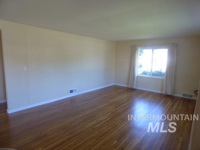 3324 8th Street Property Photo 12
