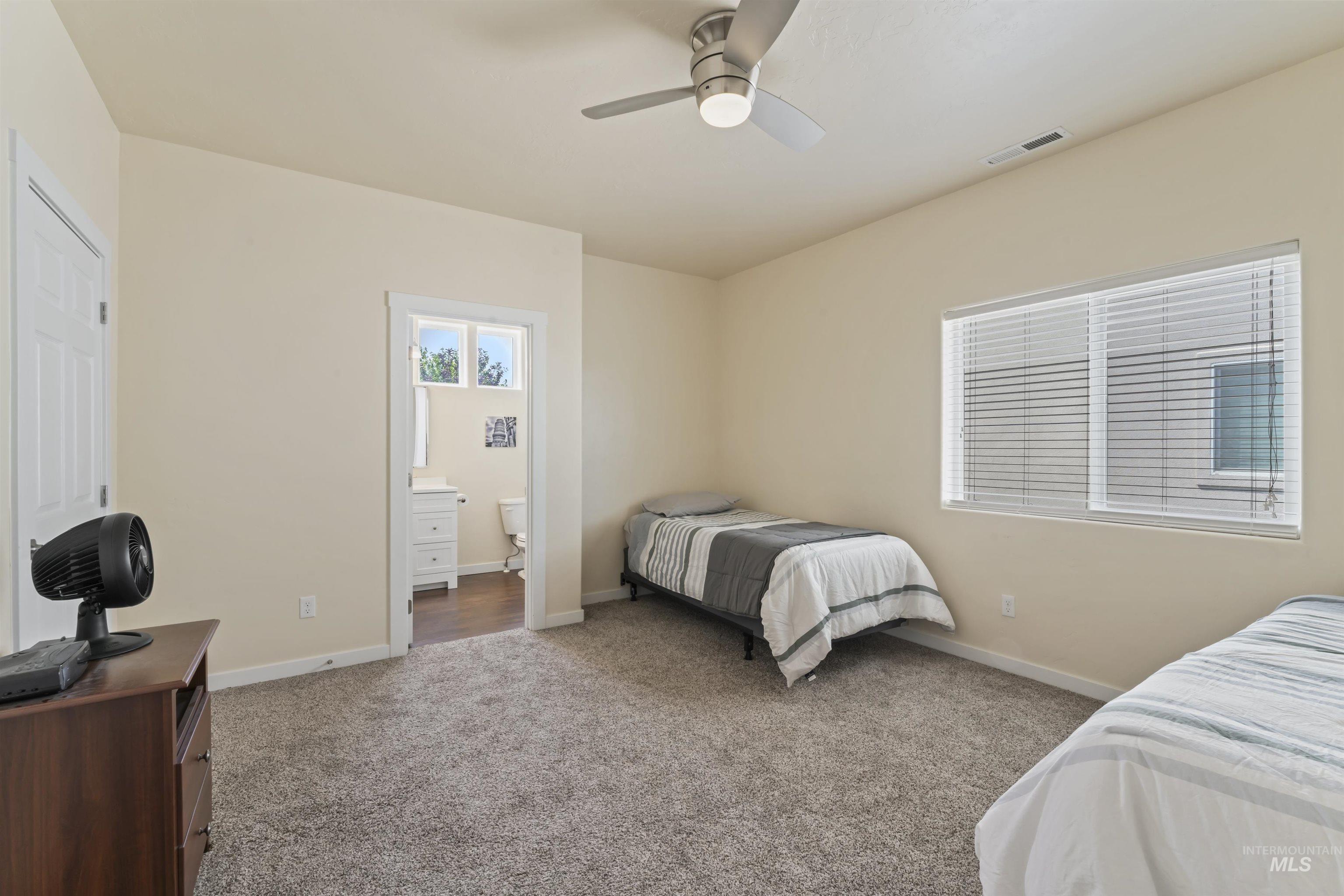 2908 N Villere Ln Property Photo 9