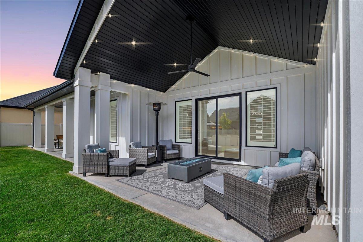 2078 Red Rock Way Property Photo 49