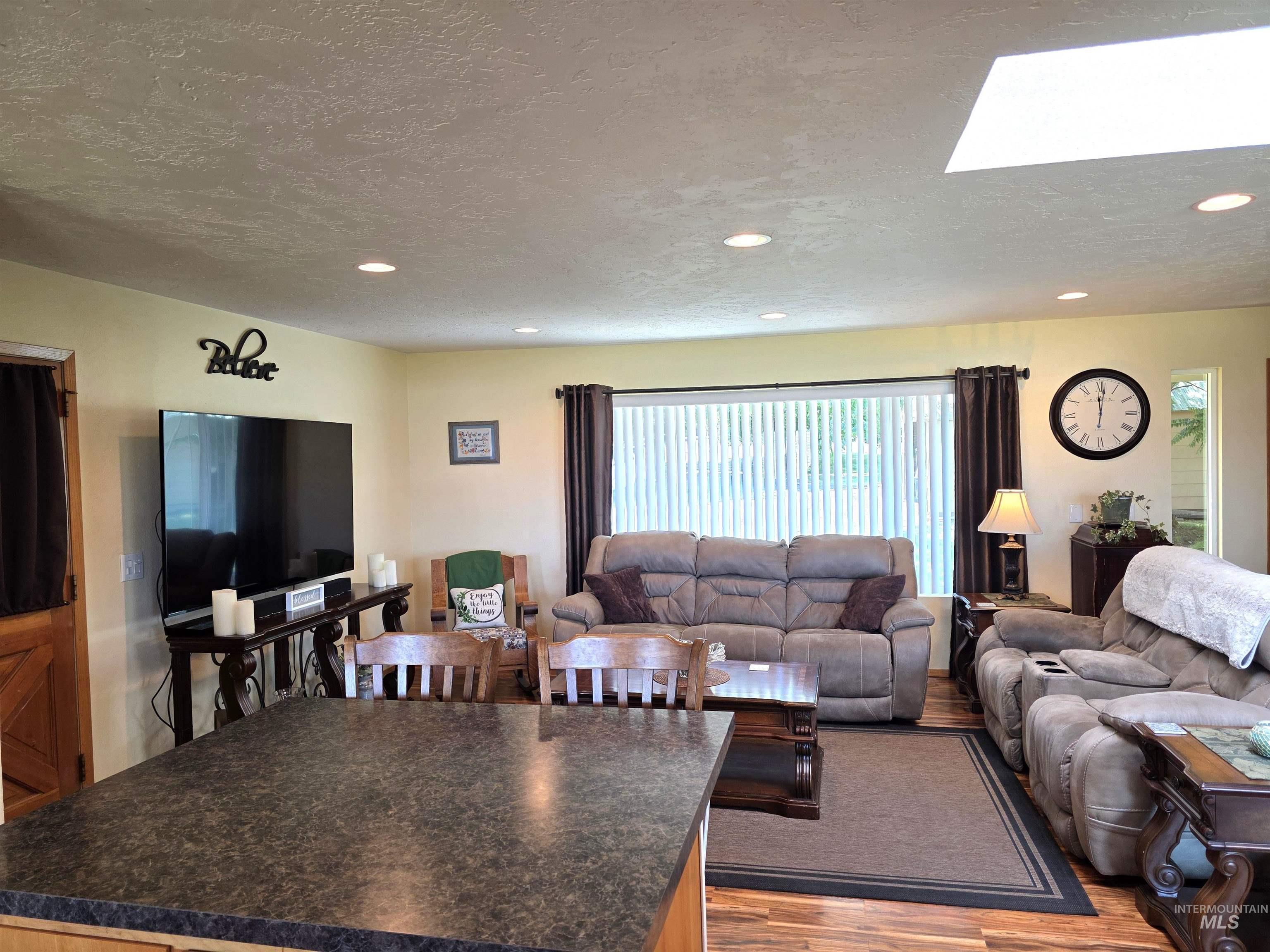 1225 Bryden Avenue Property Photo 6