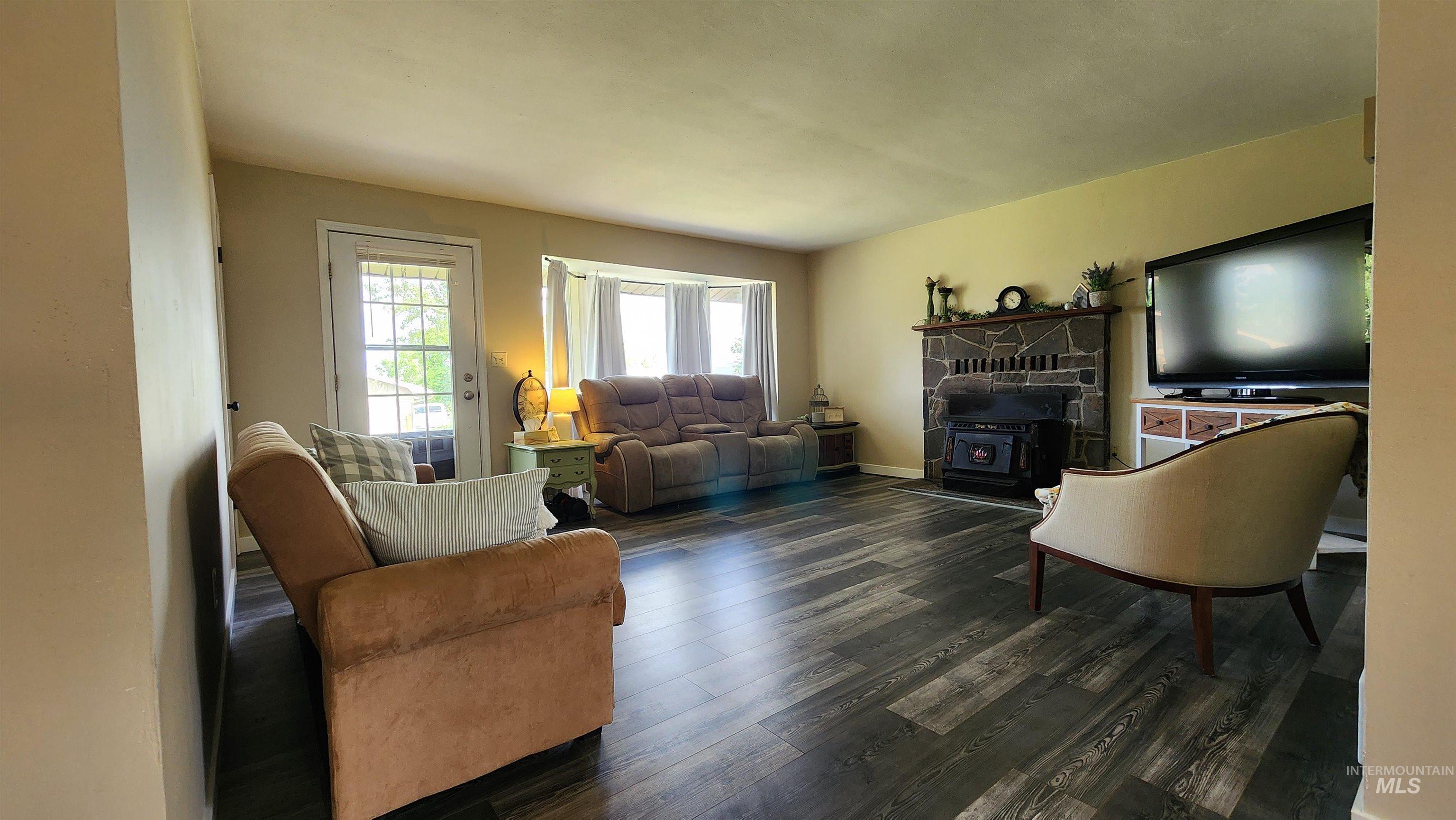 503 Bulwer Street Property Photo 4