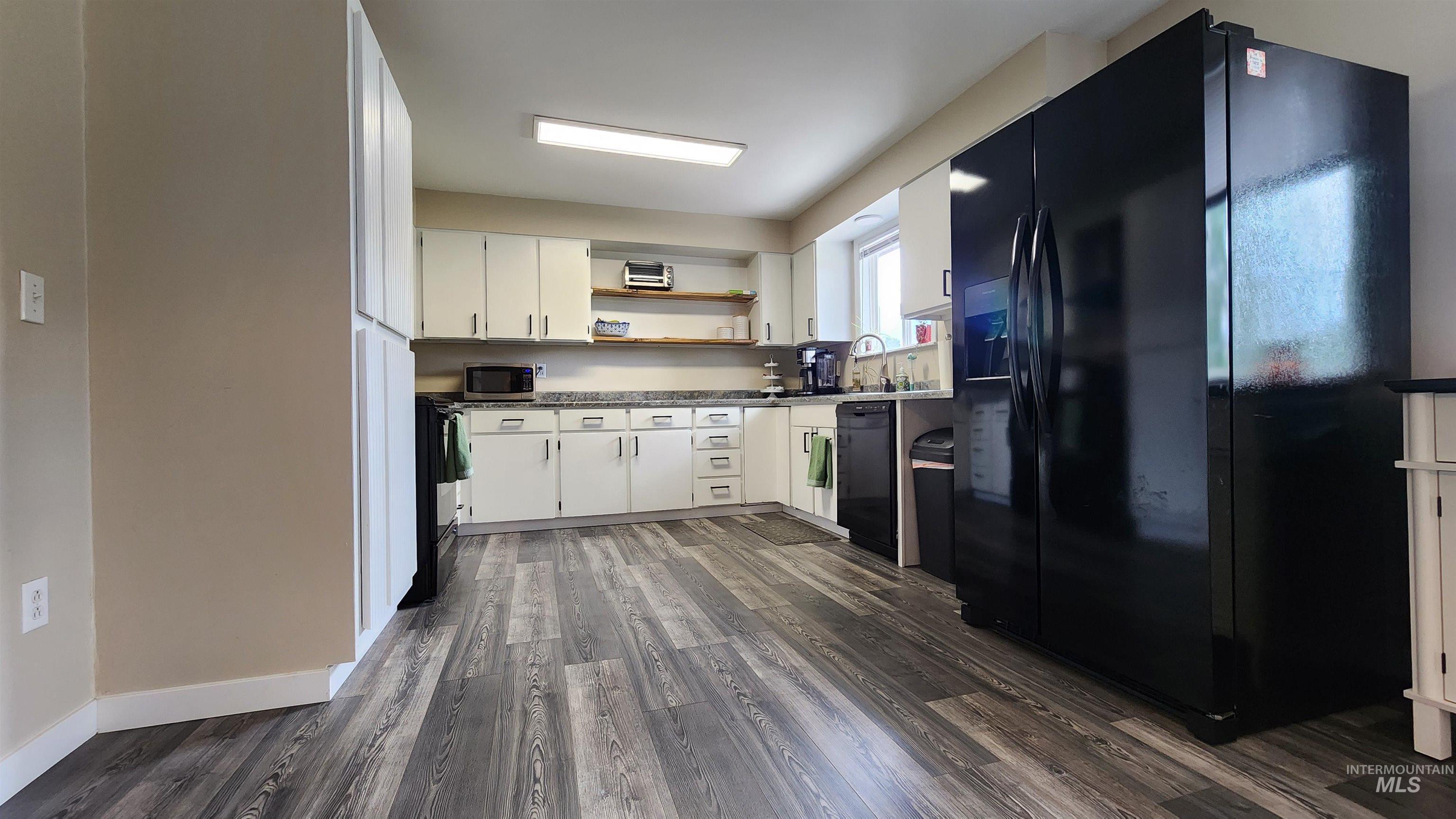 503 Bulwer Street Property Photo 7