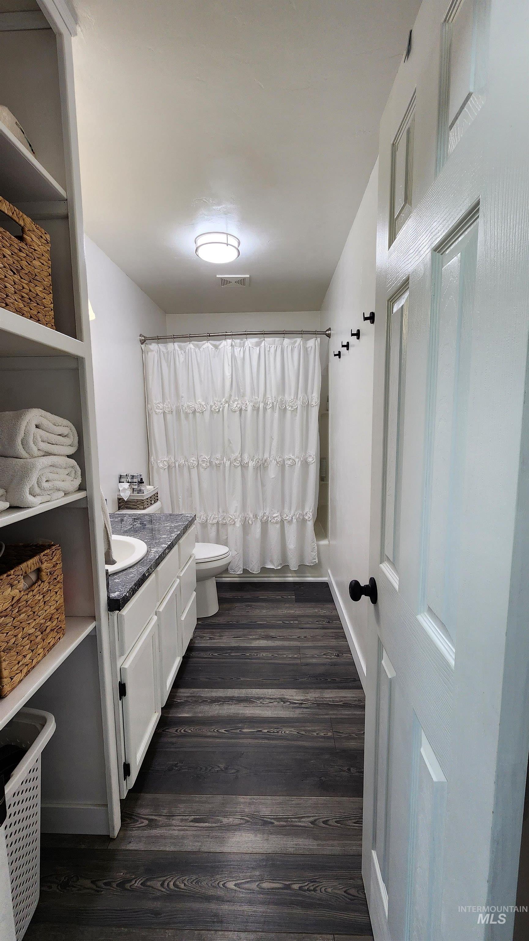 503 Bulwer Street Property Photo 10