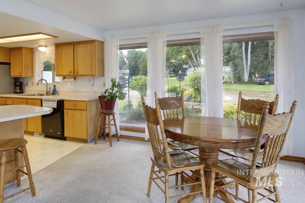 24399 Sweetwater Property Photo 7