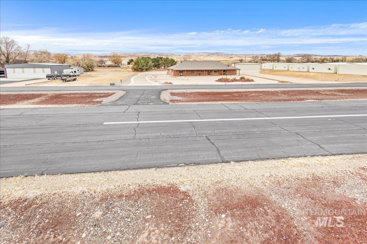 10514 Airpark Loop Property Photo 1