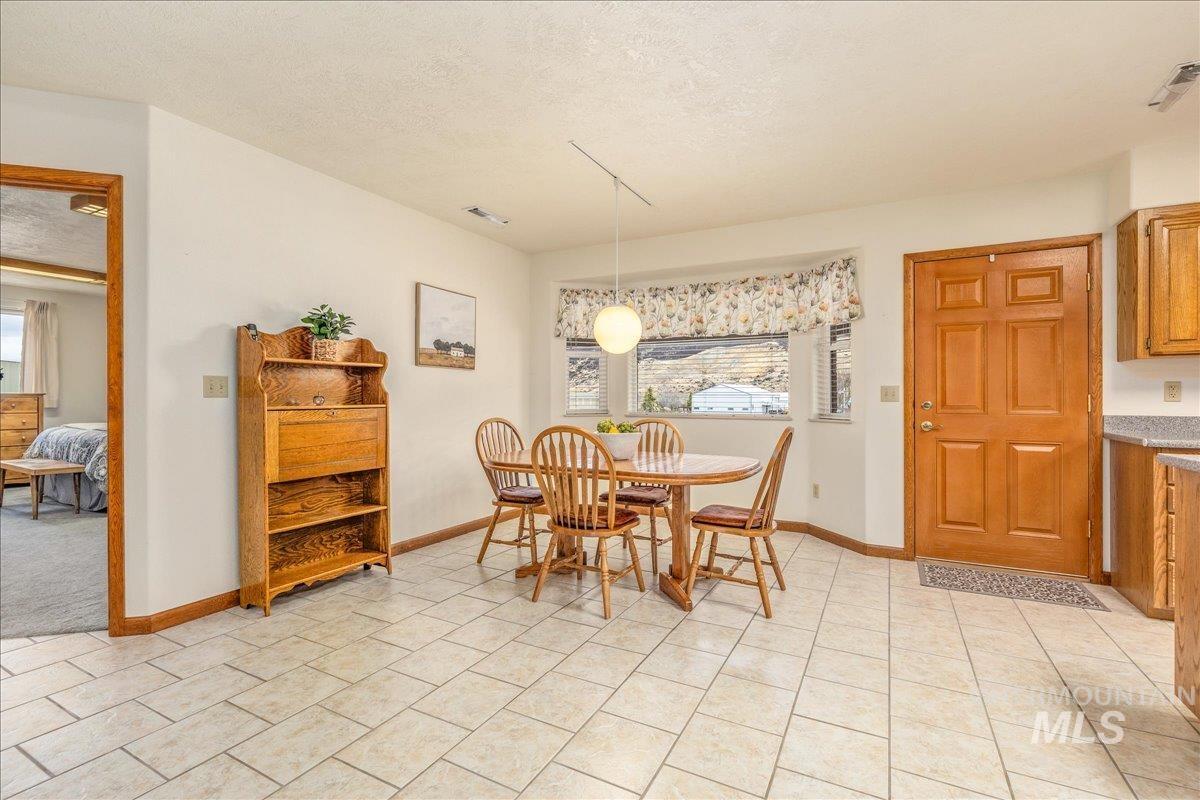 10514 Airpark Loop Property Photo 10