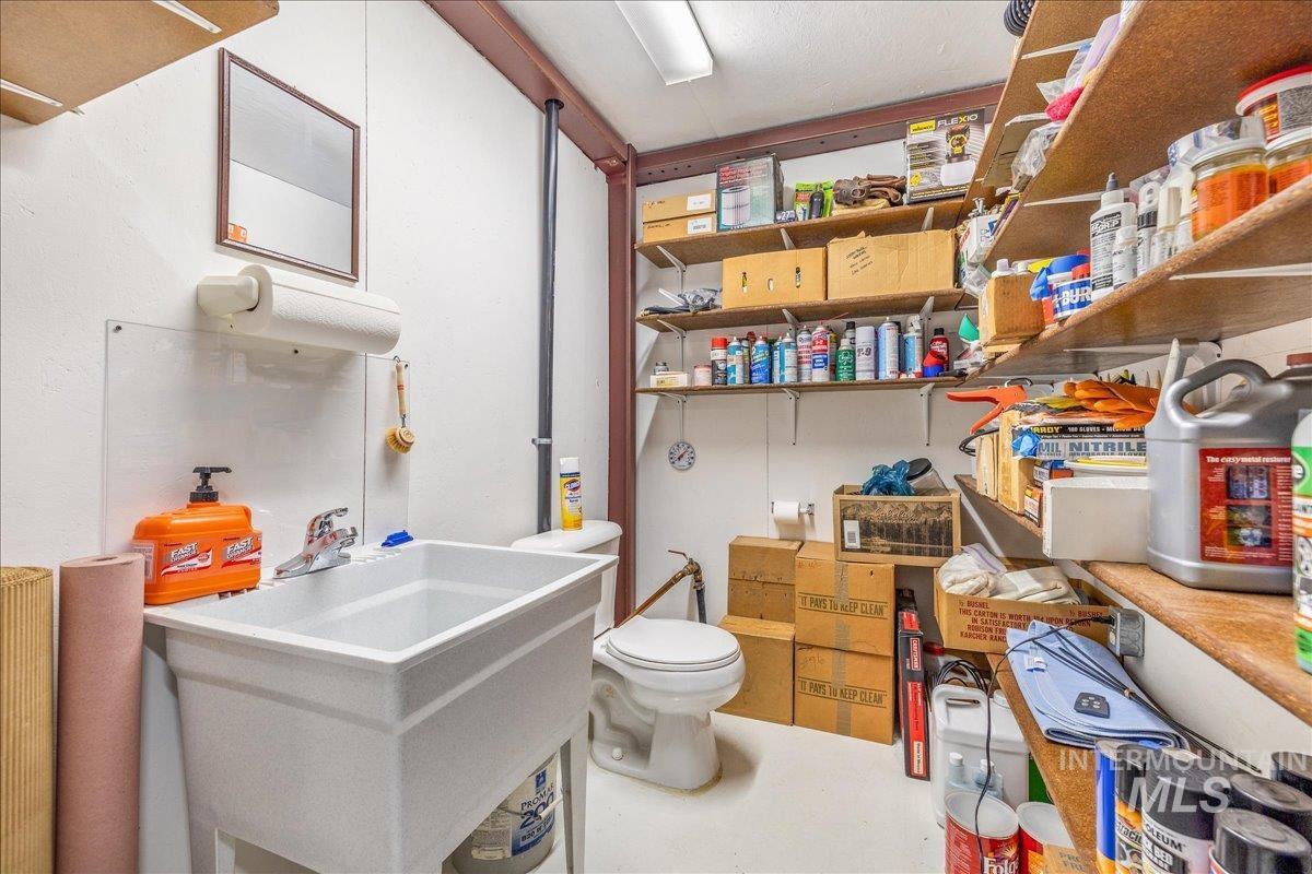 10514 Airpark Loop Property Photo 27