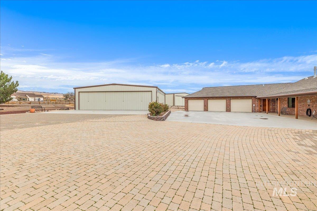 10514 Airpark Loop Property Photo 33
