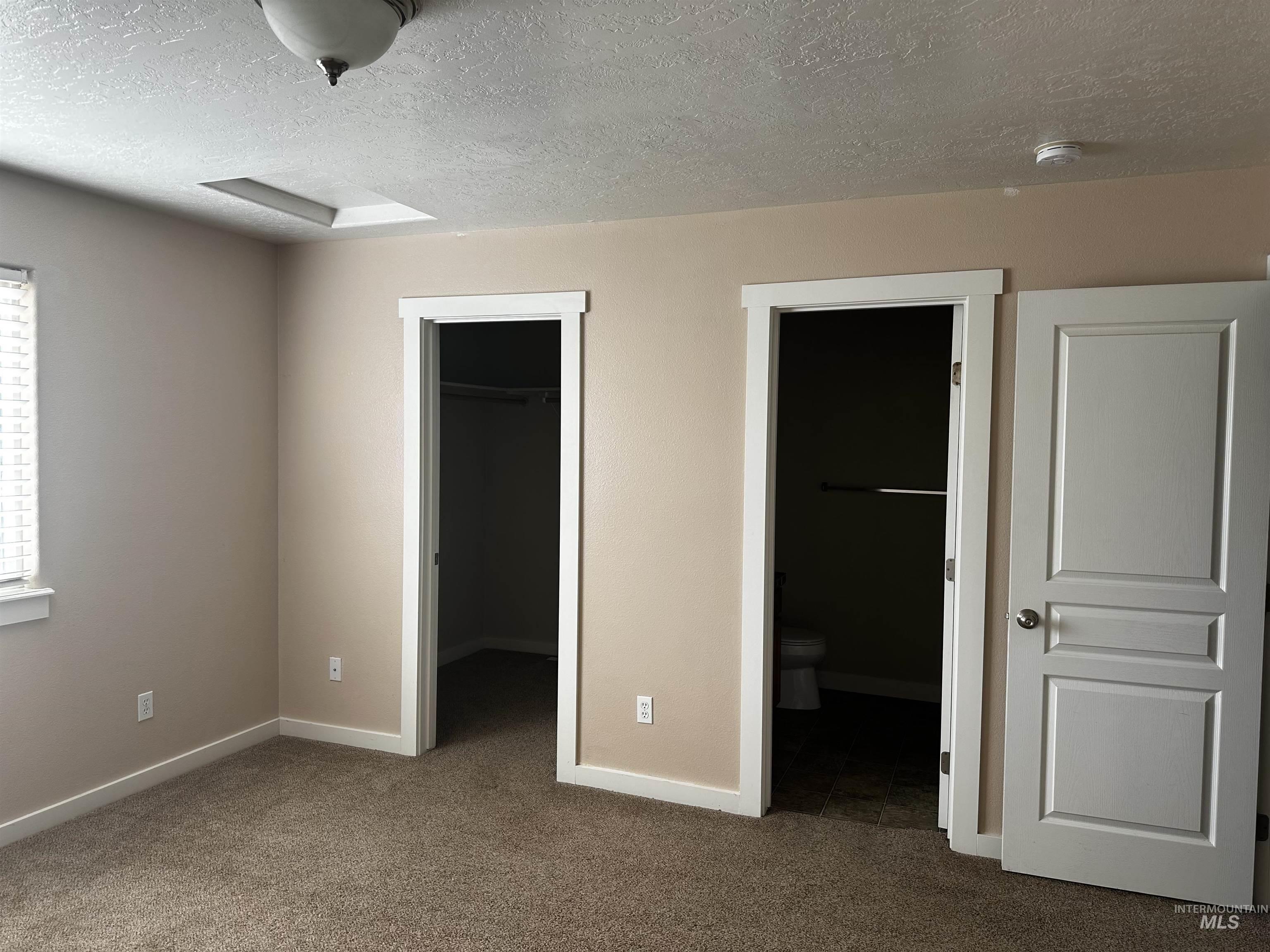 979 N Wolfsburg Ave Property Photo 11