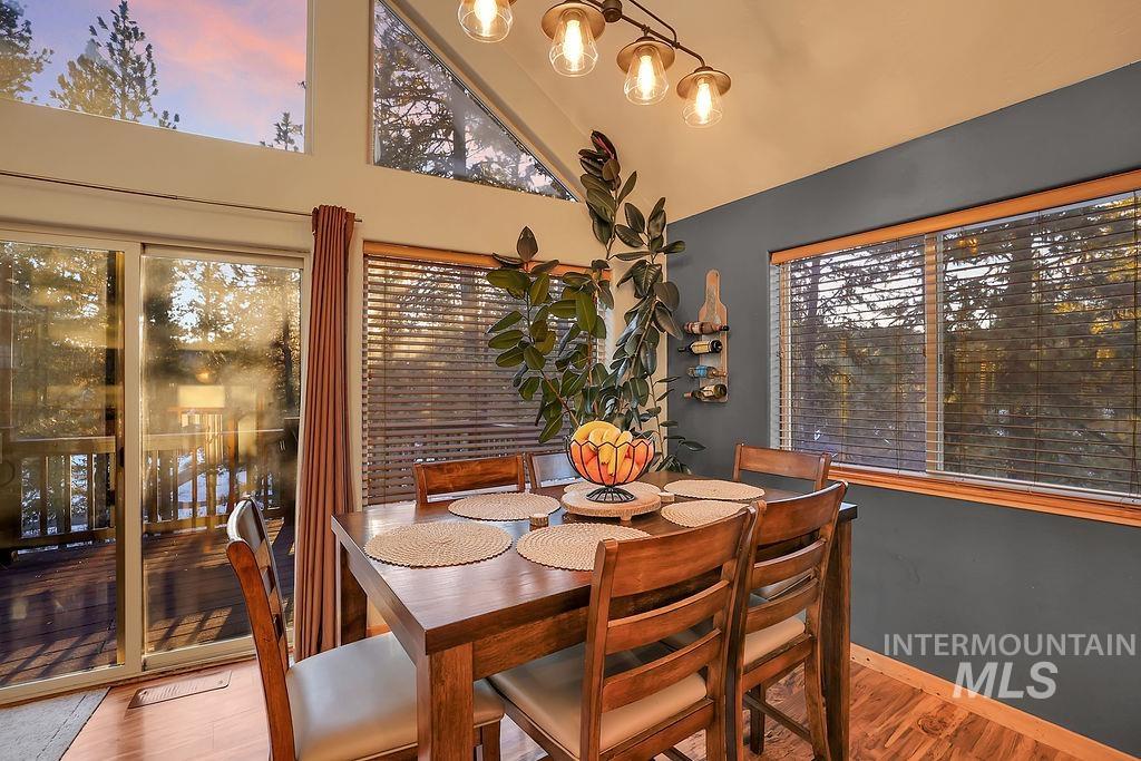 3907 Yarrow Property Photo 8