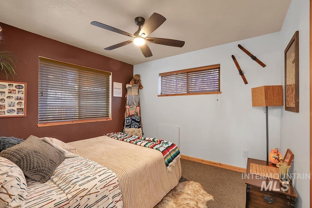 3907 Yarrow Property Photo 9