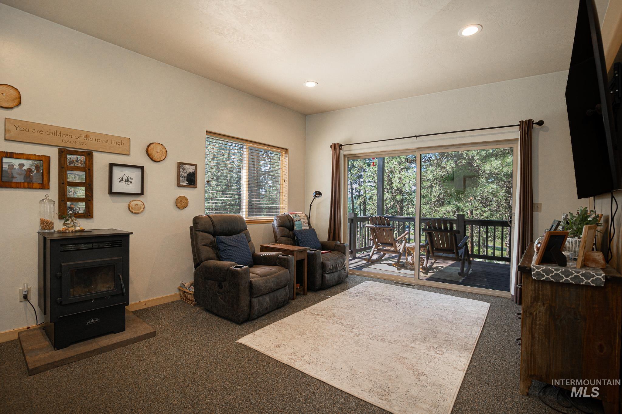 3907 Yarrow Property Photo 12