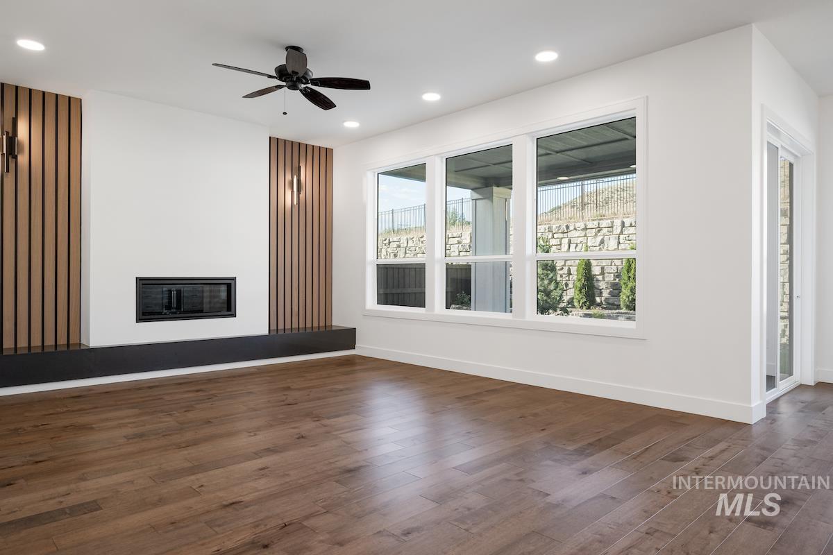 11732 N Rabbitbrush Way Property Photo 8